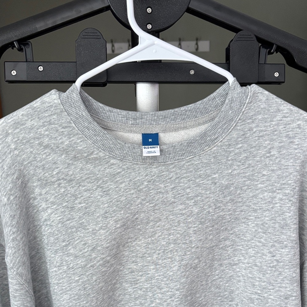 Old Navy Light Gray Men's Crewneck Sweater